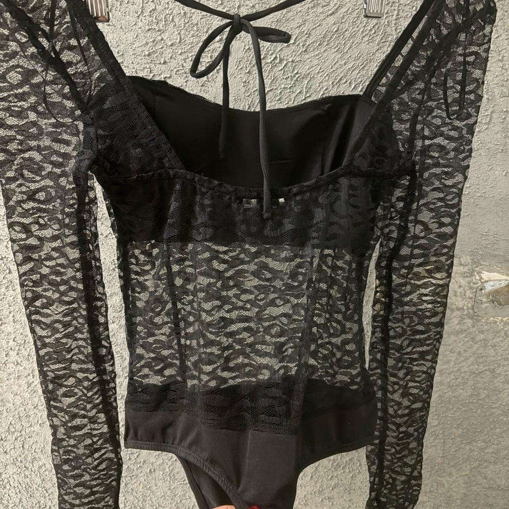 Elegant Black Lace Leopard Print bodysuit